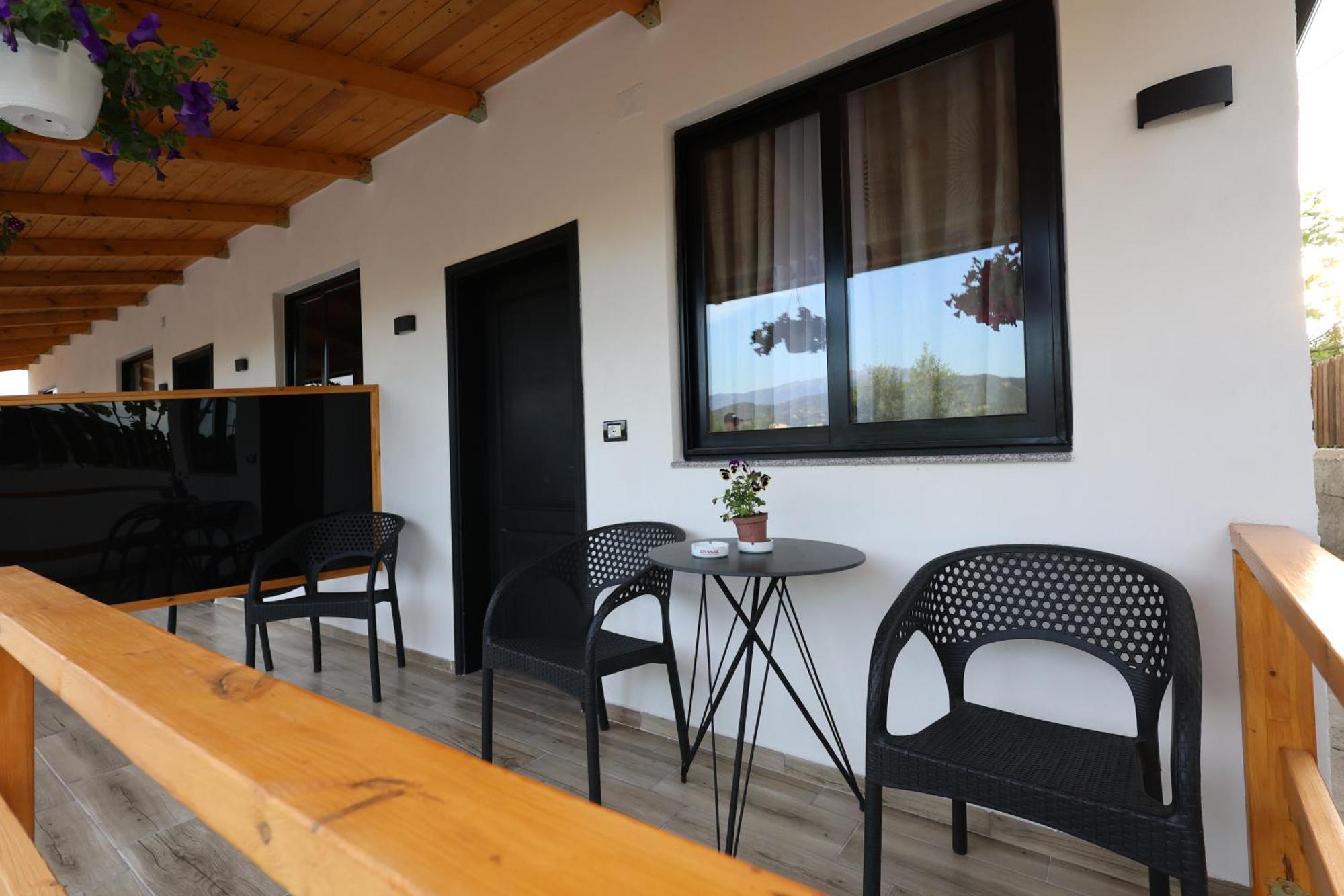 Olive Oasis Studio Berat Exteriör bild